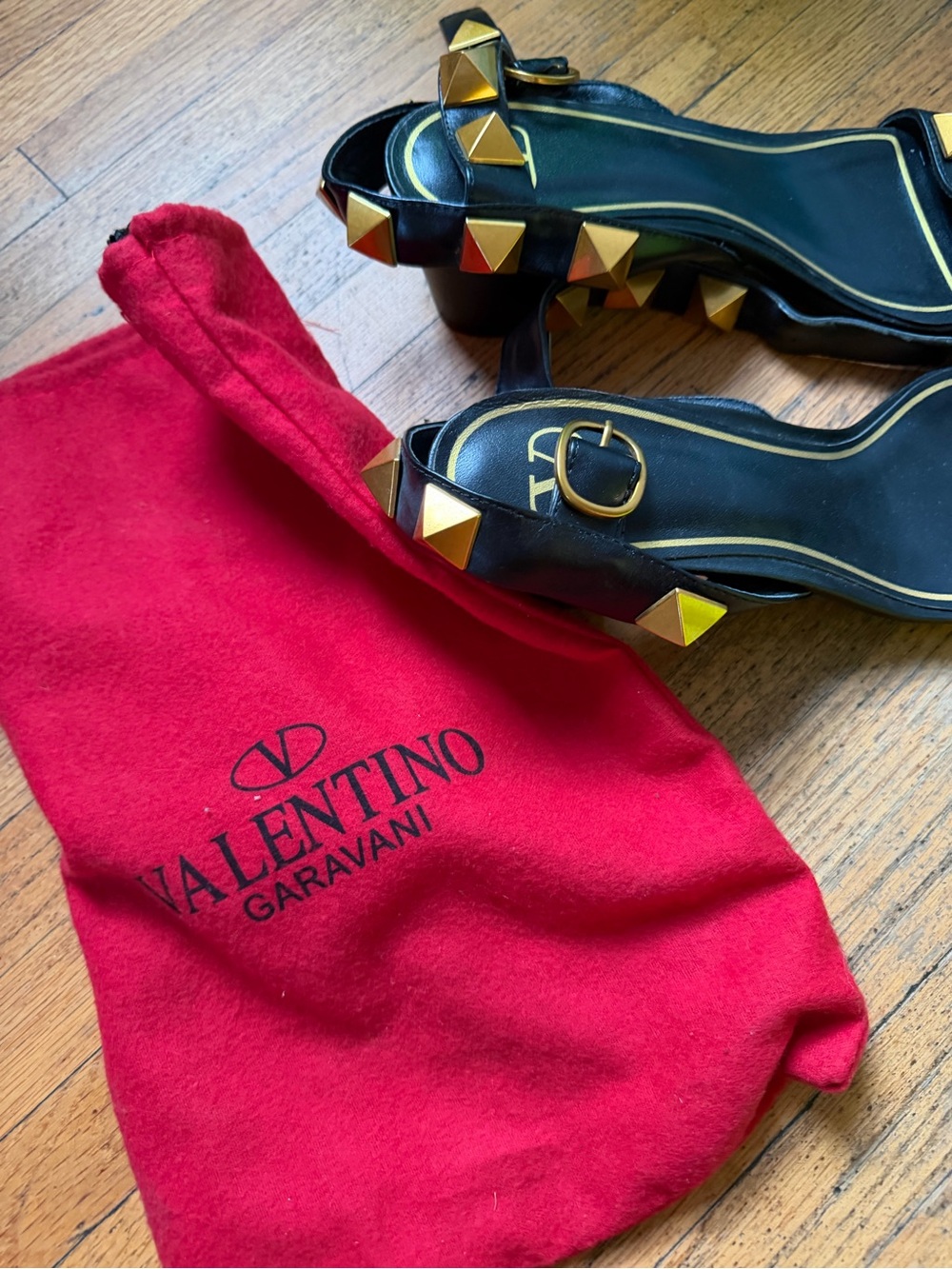 Like NEW Valentino Heeled Sandals